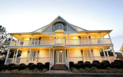 Photo 2 - Plantation Oaks Suites & Inn Millington