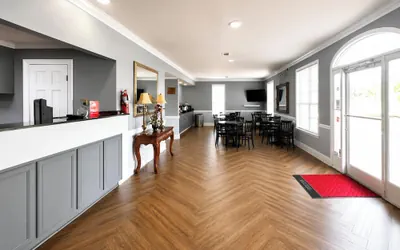 Photo 5 - Plantation Oaks Suites & Inn Millington