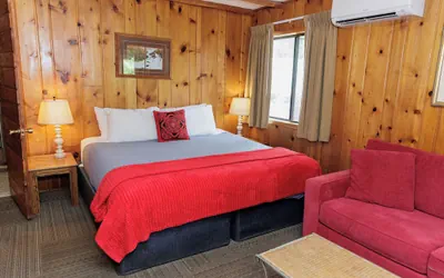 Photo 4 - Foot of the Mountain Motel