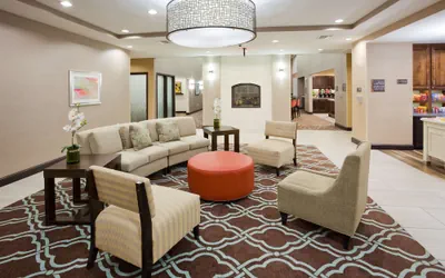 Photo 5 - Homewood Suites by Hilton Davenport