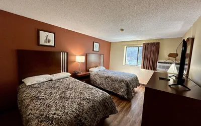 Photo 4 - American Inn