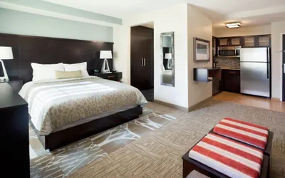 Photo 3 - Staybridge Suites Marquette by IHG