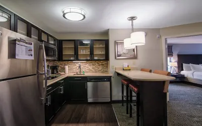 Photo 5 - Staybridge Suites Marquette by IHG