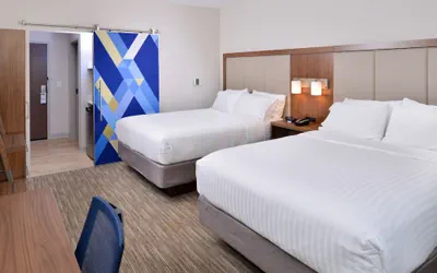 Photo 4 - Holiday Inn Express & Suites Madison by IHG