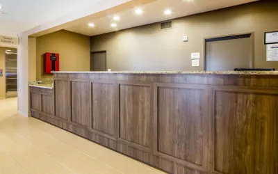 Photo 4 - Suburban Studios Midland I-20