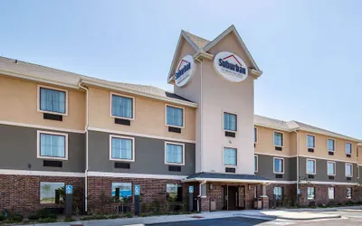 Photo 2 - Suburban Studios Midland I-20