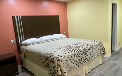 Photo 5 - Budget Inn
