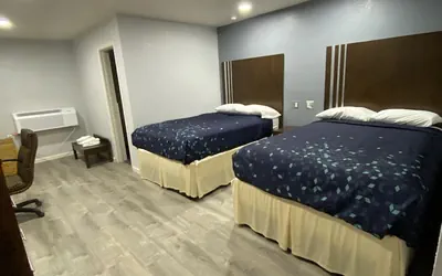 Photo 4 - Budget Inn