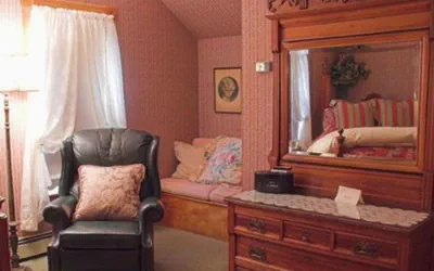 Photo 3 - White Lace Inn