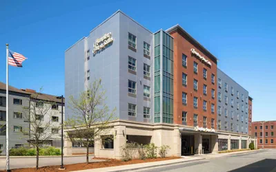 Photo 2 - Hampton Inn & Suites Worcester