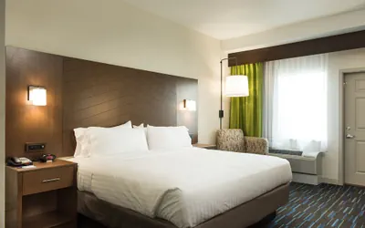 Photo 3 - Holiday Inn Express & Suites Rock Falls by IHG