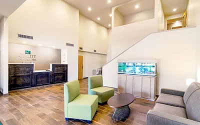 Photo 5 - Quality Inn & Suites Near Tanger Outlet Mall