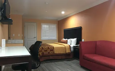 Photo 5 - Executive Suites Inn