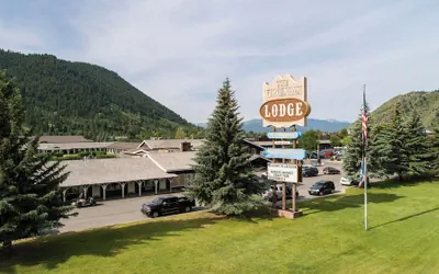 The Virginian Lodge, an Outbound Hotel