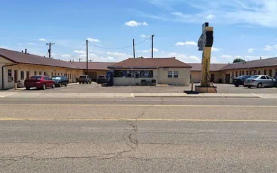 Photo 2 - Americana Motel Tucumcari Route 66
