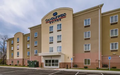 Photo 2 - Candlewood Suites Mishawaka North by IHG