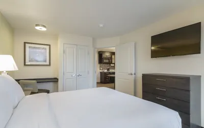 Photo 5 - Candlewood Suites Mishawaka North by IHG
