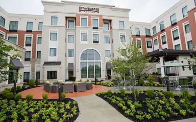 Photo 2 - Staybridge Suites Miamisburg by IHG