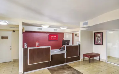 Photo 4 - Red Roof Inn Plano
