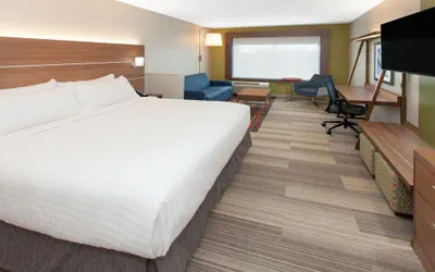 Photo 5 - Holiday Inn Express and Suites Detroit/Sterling Heights by IHG