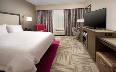 Photo 4 - Hampton Inn by Hilton Hattiesburg