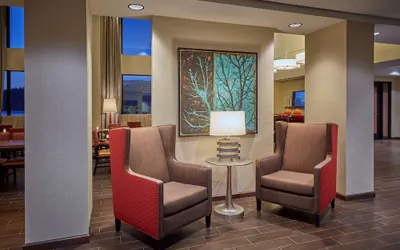 Photo 5 - Hampton Inn & Suites Hood River