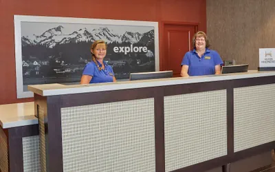 Photo 4 - Hampton Inn & Suites Hood River