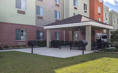 Photo 2 - Suburban Studios Donaldsonville - Gonzales