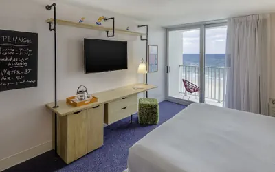 Photo 5 - Plunge Beach Resort