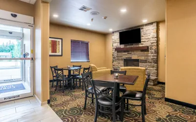 Photo 3 - Cobblestone Hotel & Suites - Harborcreek