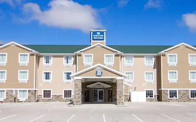 Photo 2 - Cobblestone Hotel & Suites – Devils Lake