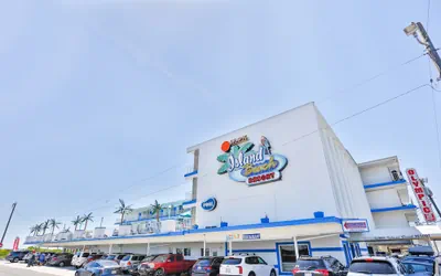Photo 2 - Olympic Island Beach Resort