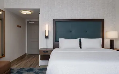 Photo 5 - Hampton Inn Turlock
