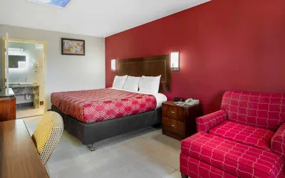 Photo 2 - Econo Lodge Athens I-75