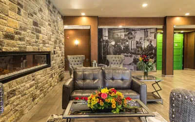 Photo 5 - Cobblestone Hotel & Suites – Chippewa Falls
