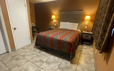 Photo 4 - New Corral Motel