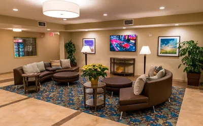 Photo 5 - Candlewood Suites Fairbanks by IHG