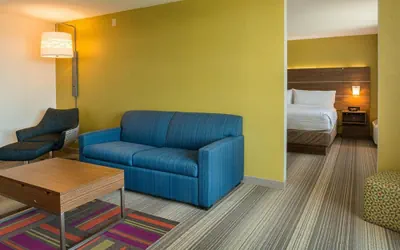 Photo 3 - Holiday Inn Express Fullerton - Anaheim by IHG