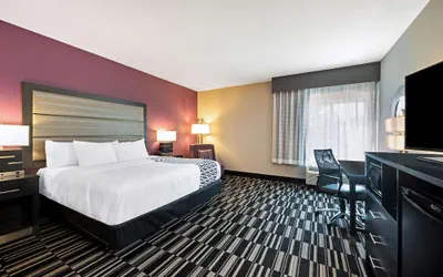 Photo 5 - La Quinta Inn & Suites by Wyndham West Monroe