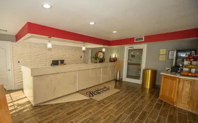 Photo 3 - Richland Inn Lawrenceburg