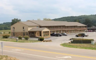 Photo 2 - Salt Creek Inn