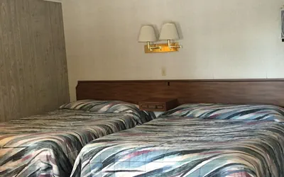 Photo 5 - Z Bar Motel