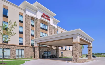 Photo 2 - Hampton Inn & Suites Altoona-Des Moines