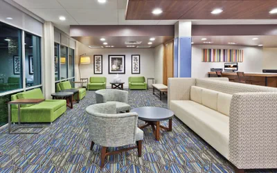 Holiday Inn Express & Suites Cartersville by IHG