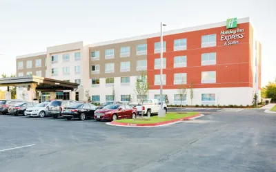 Photo 2 - Holiday Inn Express & Suites Russellville by IHG
