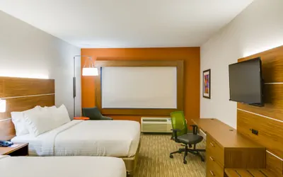 Photo 3 - Holiday Inn Express & Suites Russellville by IHG