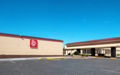 Photo 2 - Red Roof Inn Murray