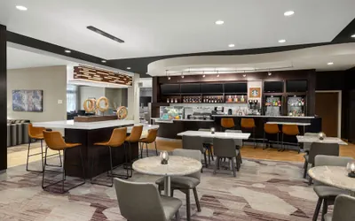 Photo 2 - Courtyard by Marriott Omaha Bellevue Beardmore Event Center
