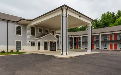 Photo 2 - Econo Lodge Forrest City I-40