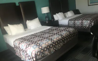 Photo 2 - Days Inn by Wyndham Alva